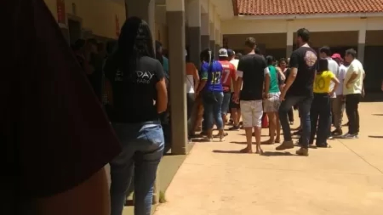 No interior de São Paulo, homem morre na fila de votação