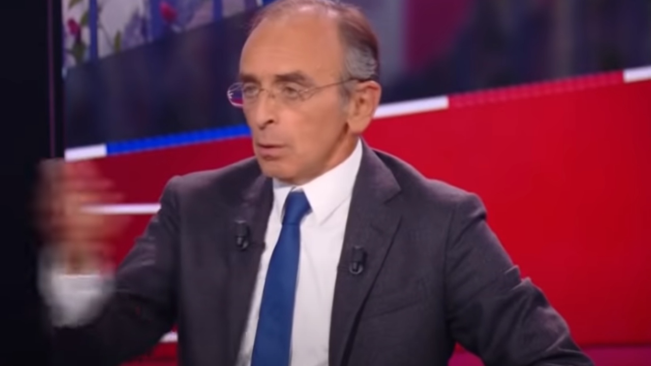 Na França, presidenciável é condenado após ofender migrantes