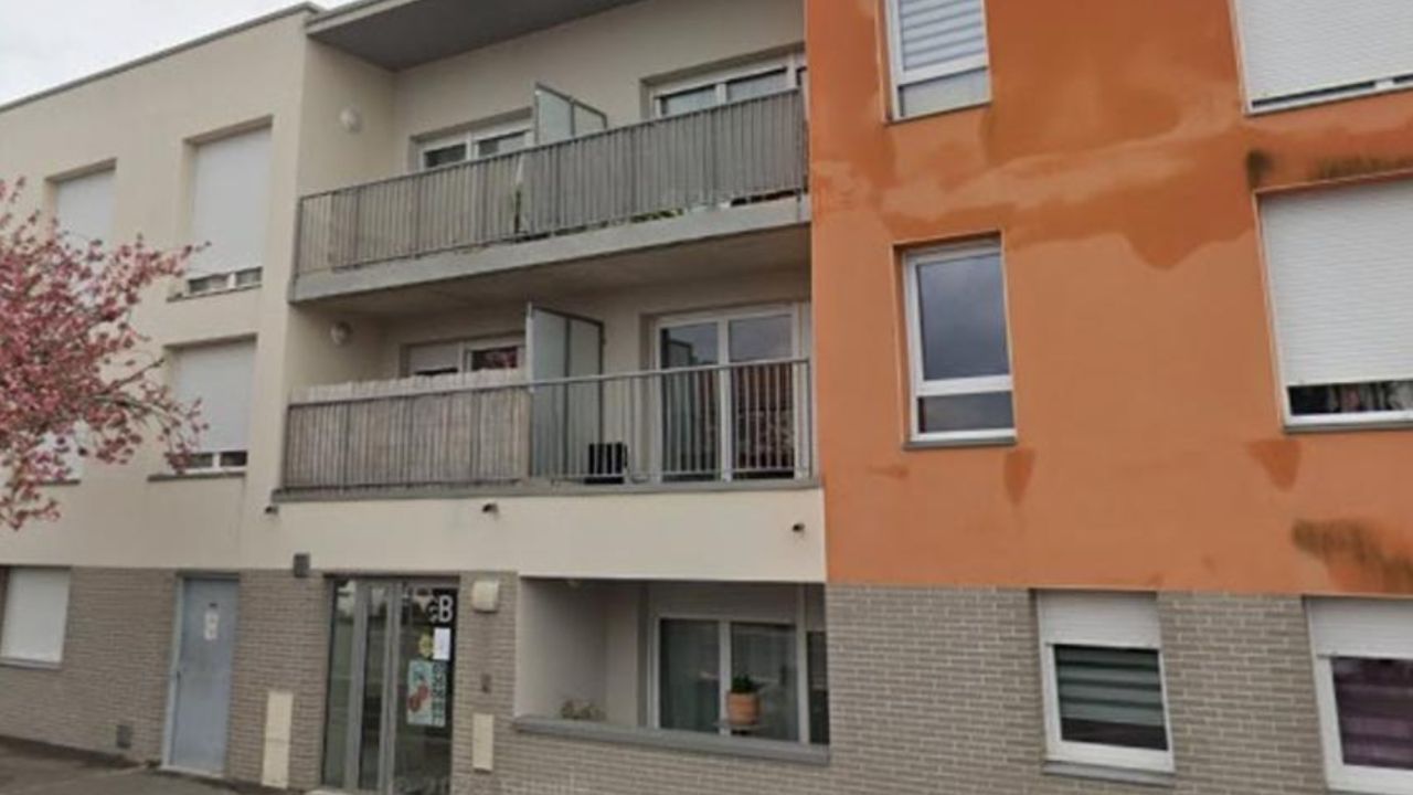 Na França, jovem de 16 anos é suspeito de empurrar irmã de 3 do segundo andar