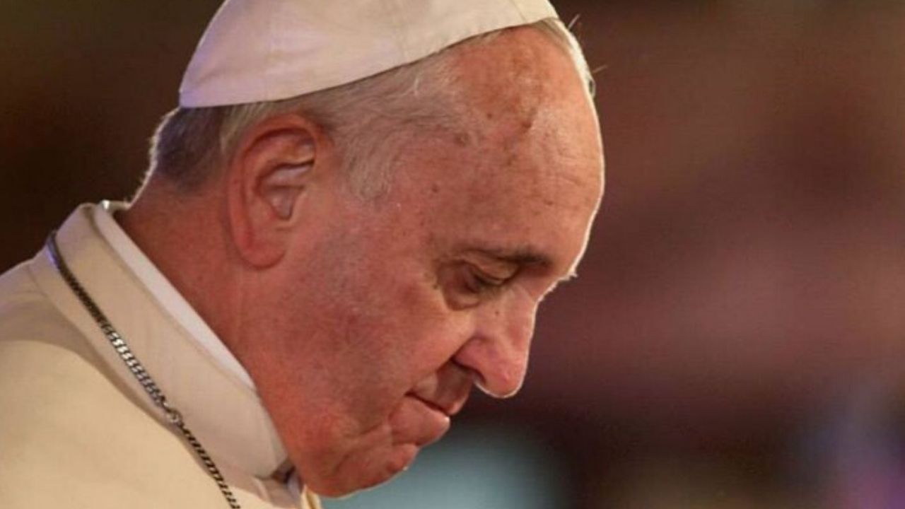 Padre afirma que Papa Francisco é um ‘herege que deve ser convertido’