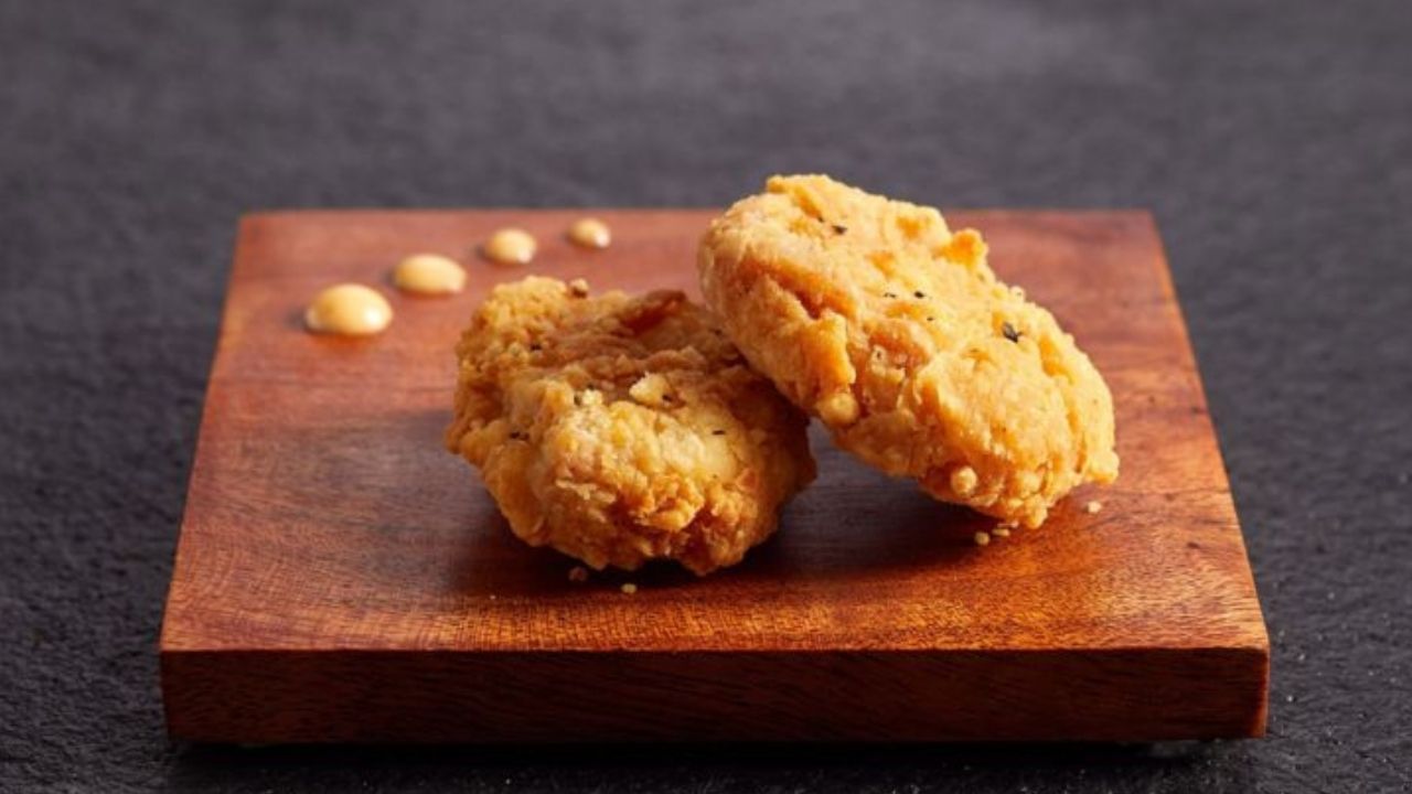 Singapura regulamenta venda carne de frango cultivada em laboratório