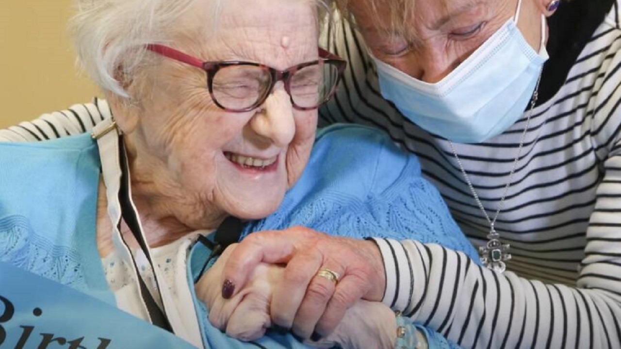 80 anos depois, mãe e filha separadas pelos horrores da Segunda Guerra se reencontram