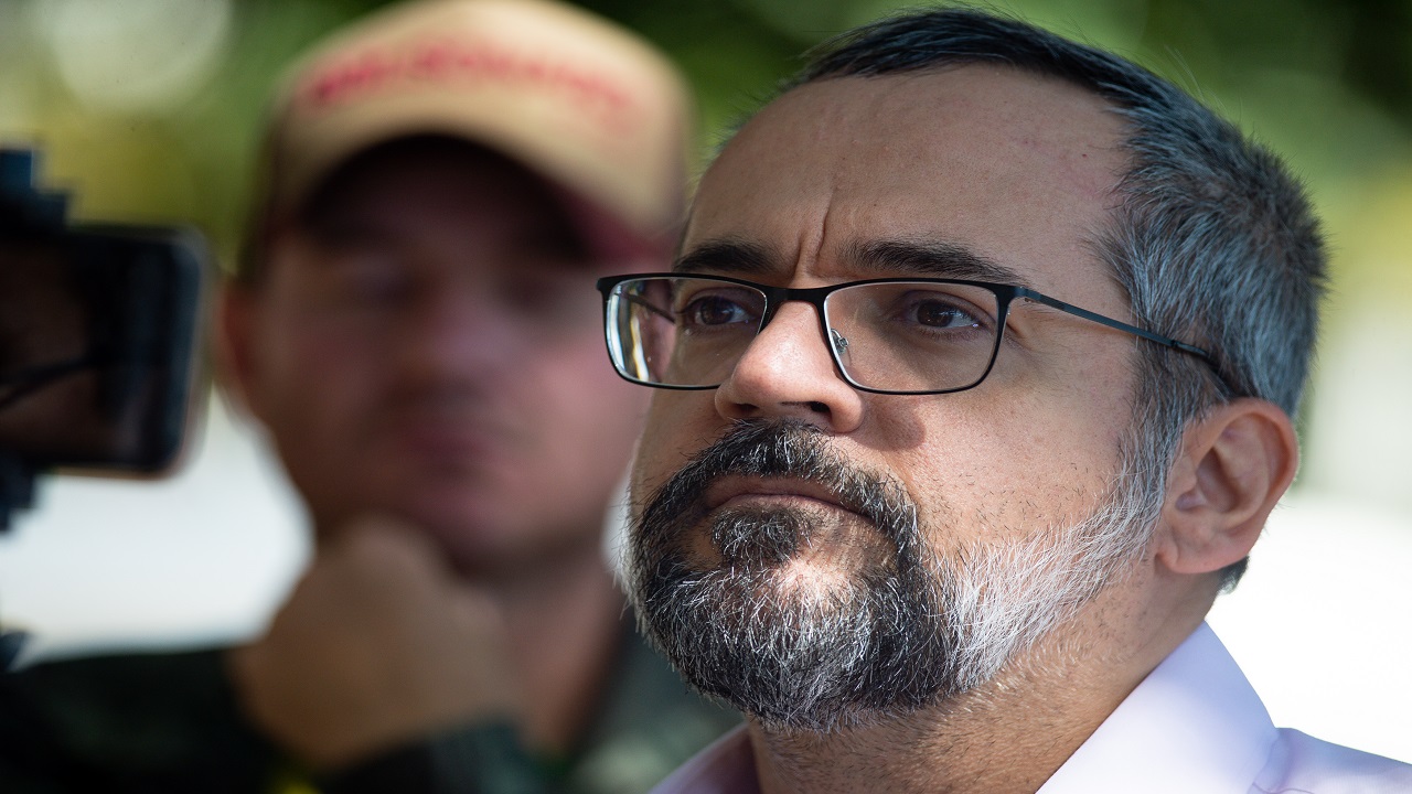 Ex-ministro da Educação fala em ‘desmascarar’ o Exército brasileiro