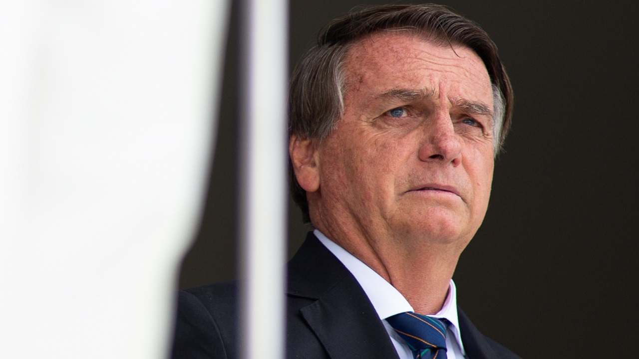 Bolsonaro fala sobre afetados pela chuva: ‘Faltou visão de futuro’