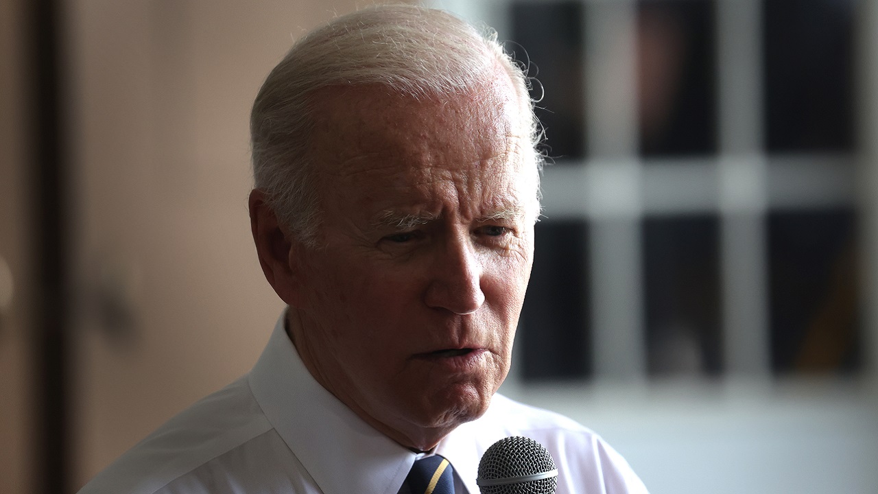 Biden lamenta 1 milhão de morte por pandemia nos Estados Unidos: ‘Marco trágico’