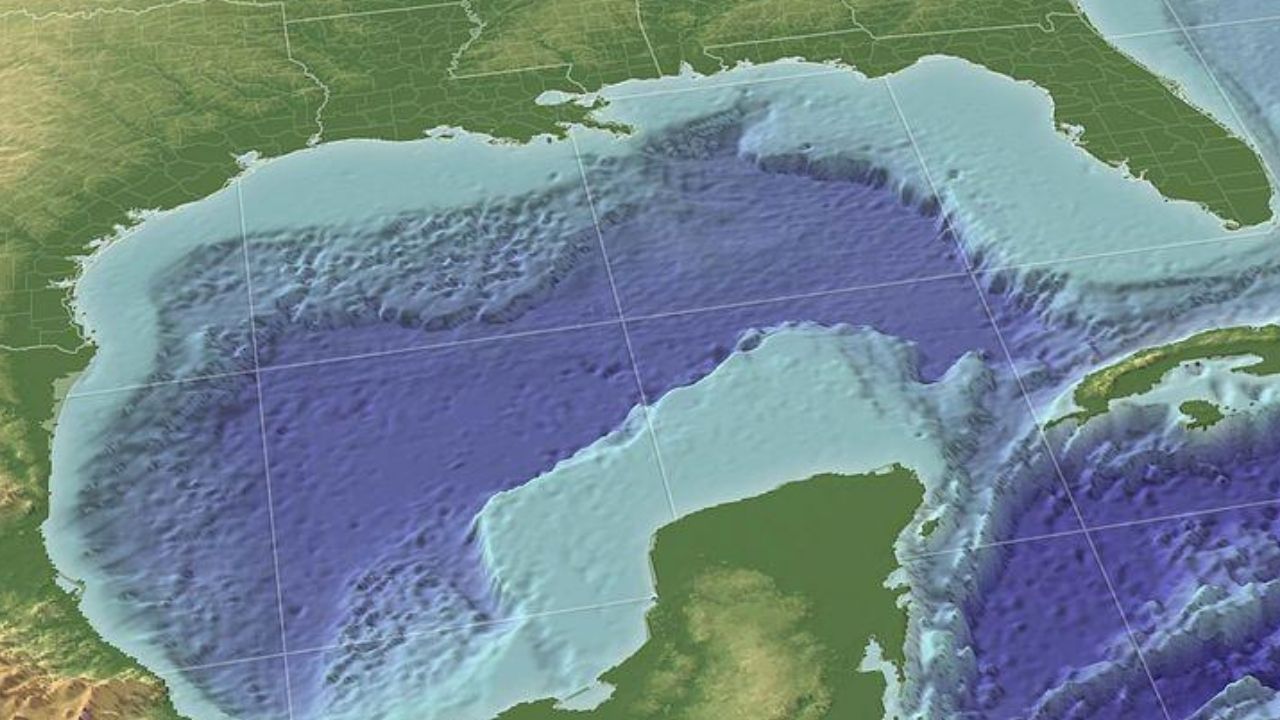 Golfo do México pode passar por dois furacões na próxima semana