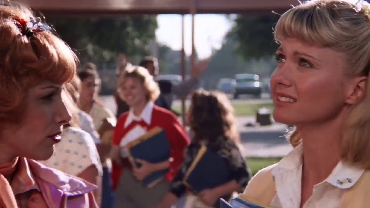 Atriz de ‘Grease’ relembra última conversa com Olivia Newton-John: ‘Não estava mais andando’
