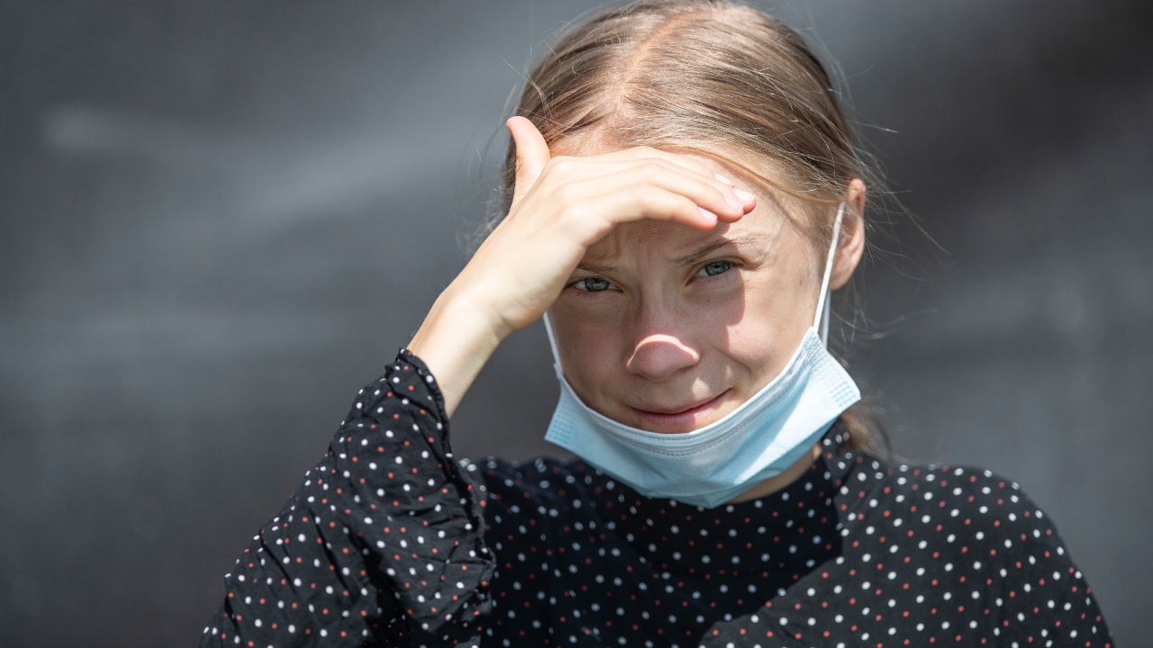 Greta Thunberg condena marcas da moda por contribuição em mudanças climáticas
