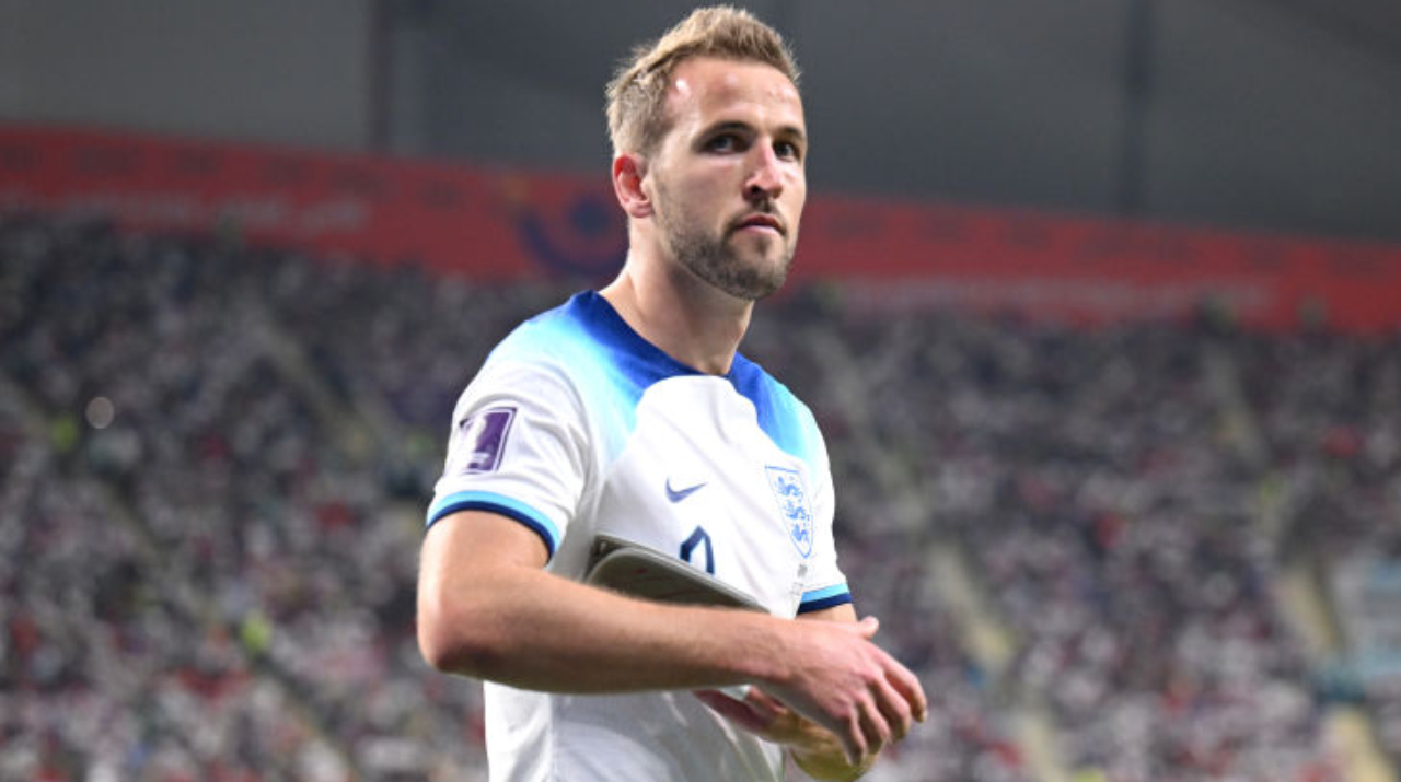 Após Fifa vetar protesto, Harry Kane utiliza braçadeira de outra campanha