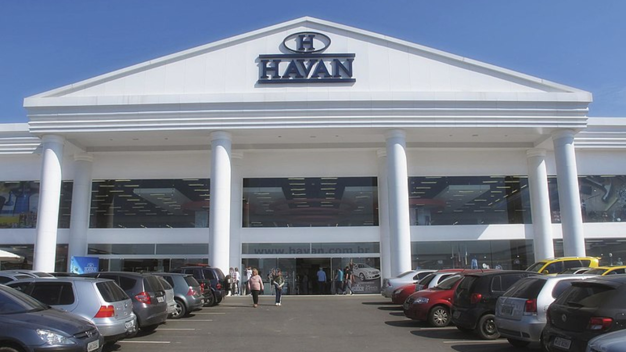Havan é condenada a indenizar funcionária por preconceito racial