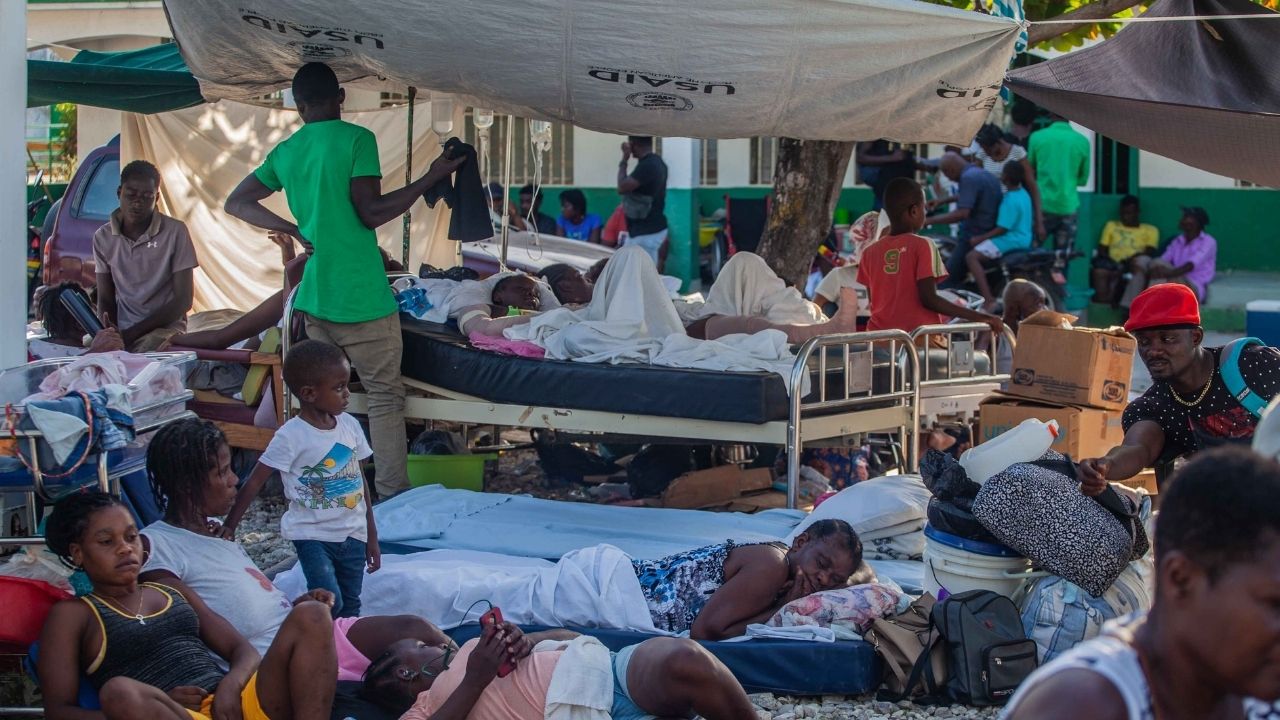 Haiti: Após criminosos controlarem acesso aos terminais petroleiros, hospitais enfrentam colapso