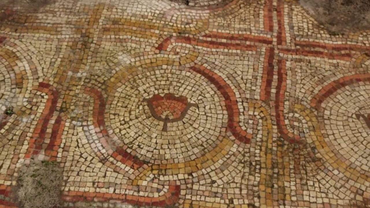 Igreja bizantina coberta de mosaicos floridos será aberta ao público em Israel