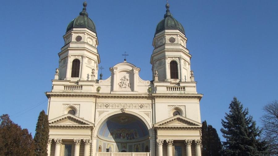 Na Romênia, bebê morre afogado em batismo de igreja ortodoxa