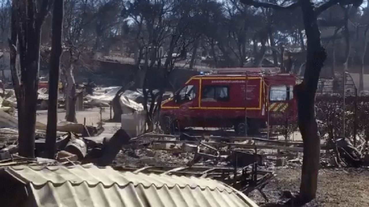Incêndio florestal no sul da França causa evacuação de milhares de pessoas