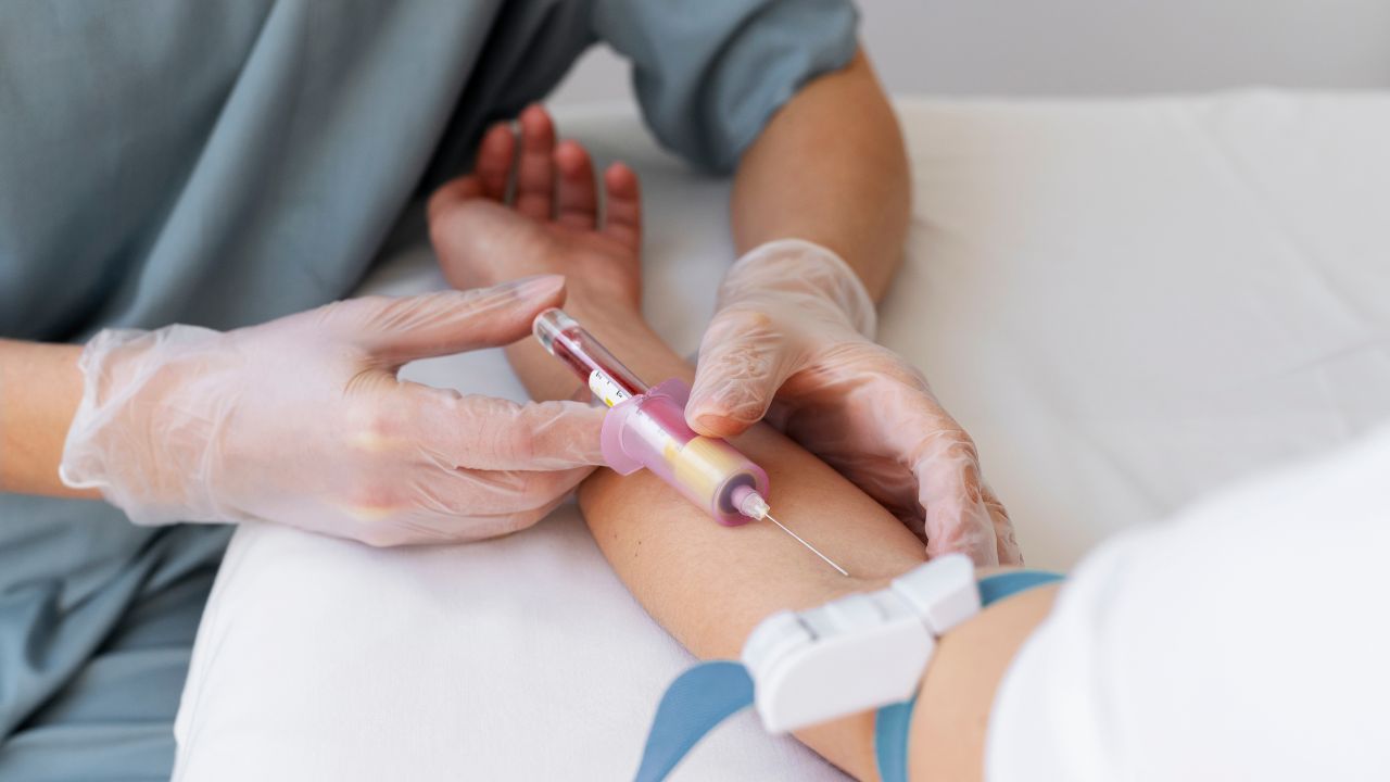 Enfermeira dos EUA é acusada de matar pacientes com insulina em excesso