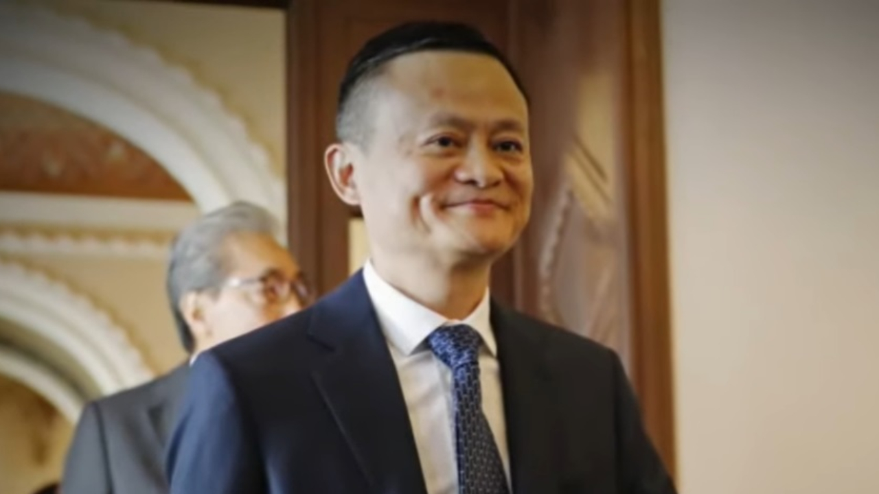 Após meses desaparecido, dono do Alibaba ‘ressurge’ em vídeo