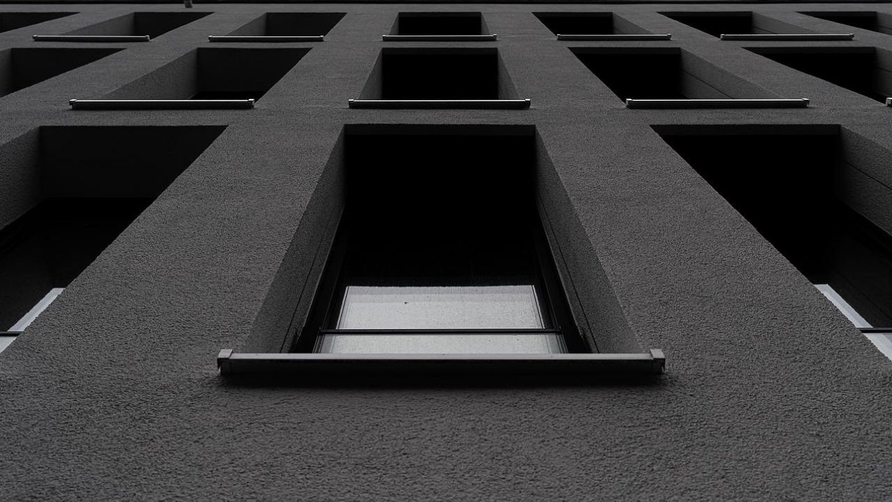 “Ele não merecia”, diz madrasta que jogou enteado pela janela de apartamento