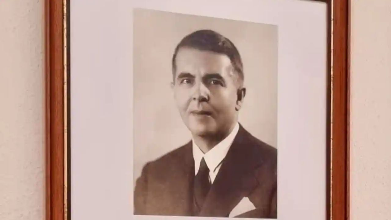 Retrato de juiz pró-fascismo é pendurado na Suprema Corte da Hungria