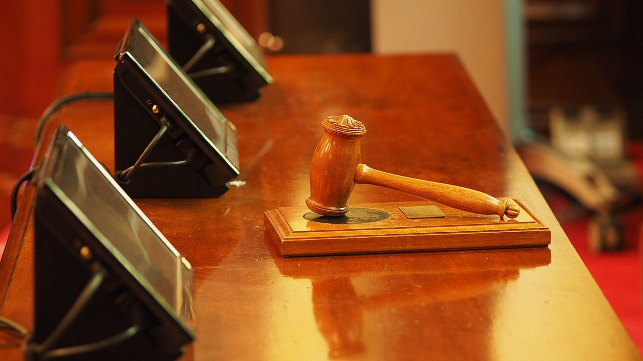Itália: Mãe vence processo e despeja filhos de casa