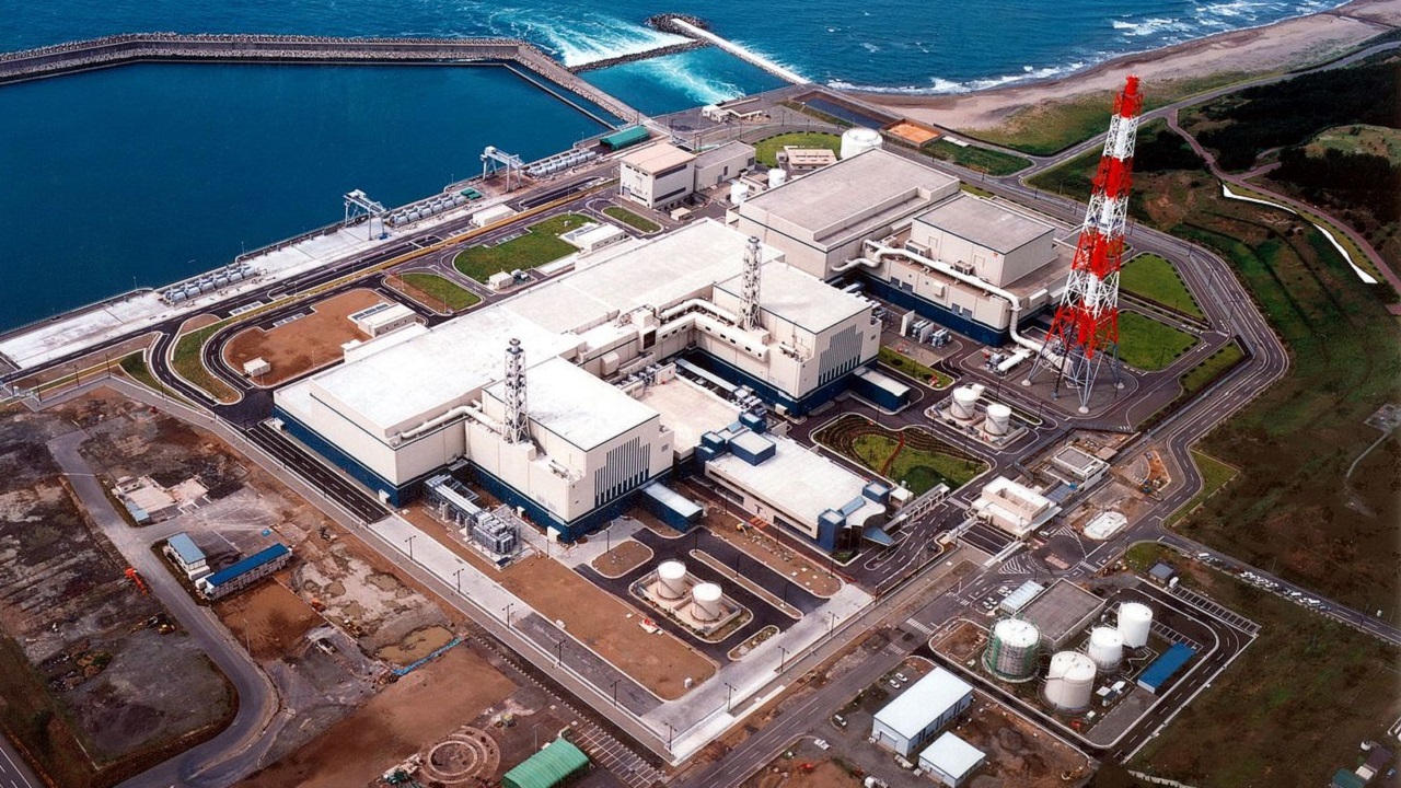 Japão: Maior usina nucelar do mundo recebe autorização para voltar a operar