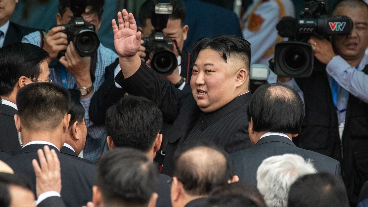 Kim Jong-un dá orientações para reforço da ideologia estatal no país