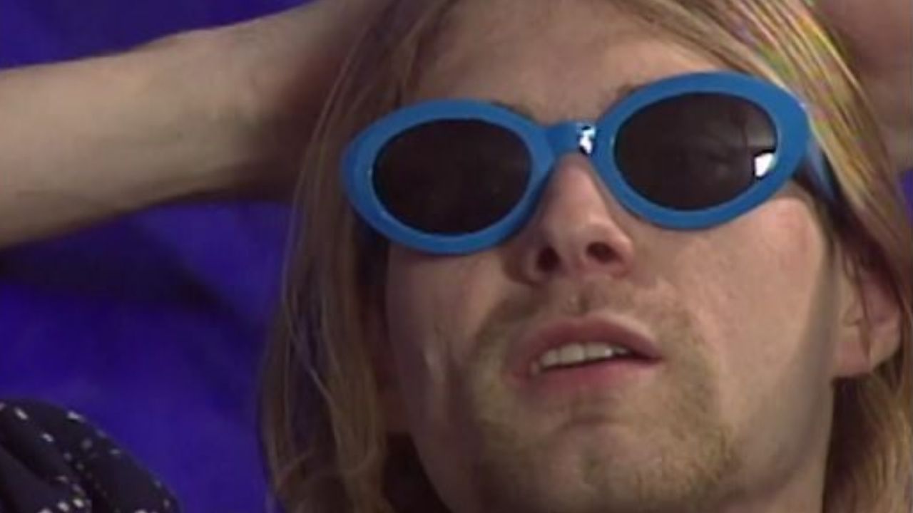 Baixista do Nirvana sobre últimos dias de Kurt Cobain: ‘Estava louco de heroína’