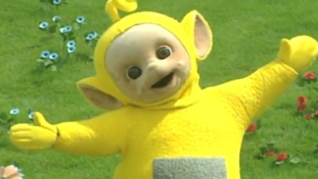 Atriz que viveu teletubby amarela já recebeu proposta bizarra: ‘Laa-Laa tinha um perseguidor’