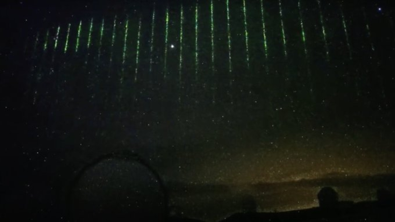 O que se sabe sobre os feixes de laser que apareceram no céu do Havaí