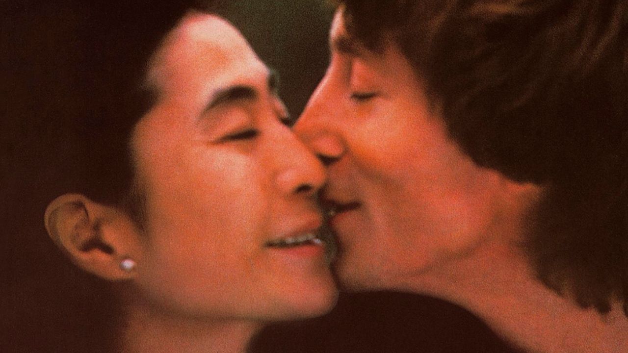 Gravação com música inédita de John Lennon é arrematada por R$ 314 mil em leilão