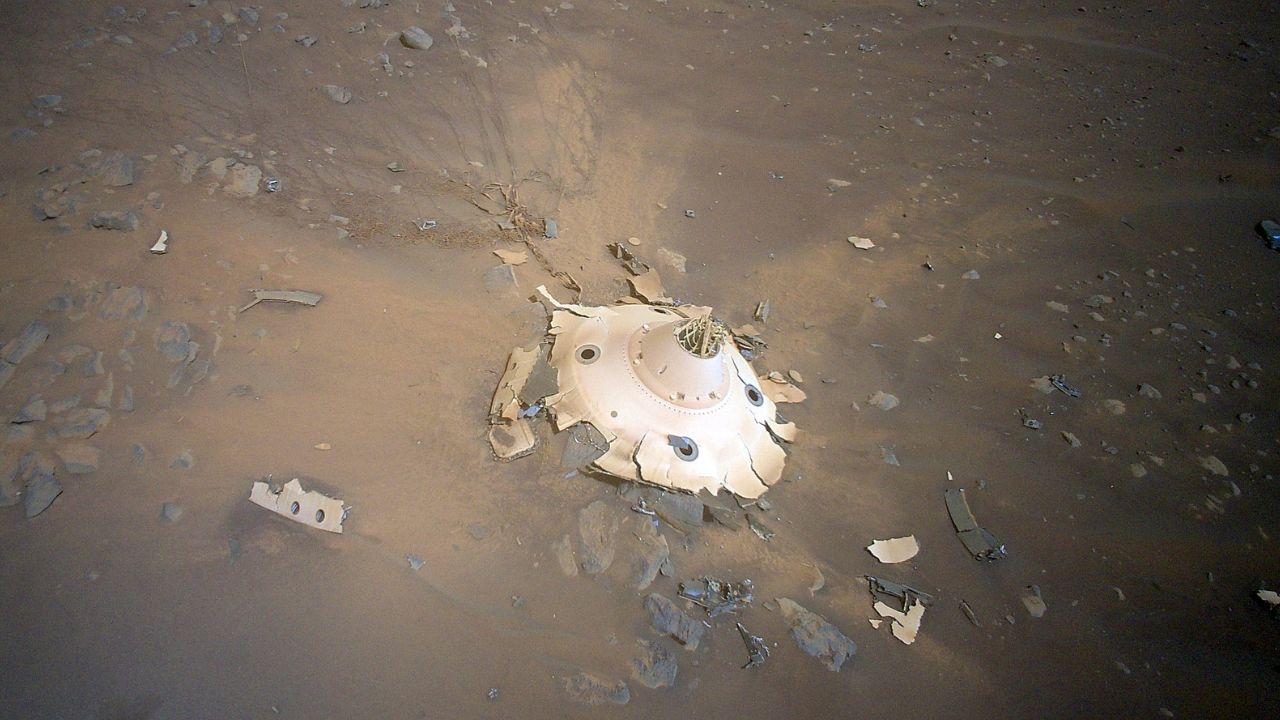 Lixo interplanetário: NASA divulgada imagens de detritos deixados em Marte