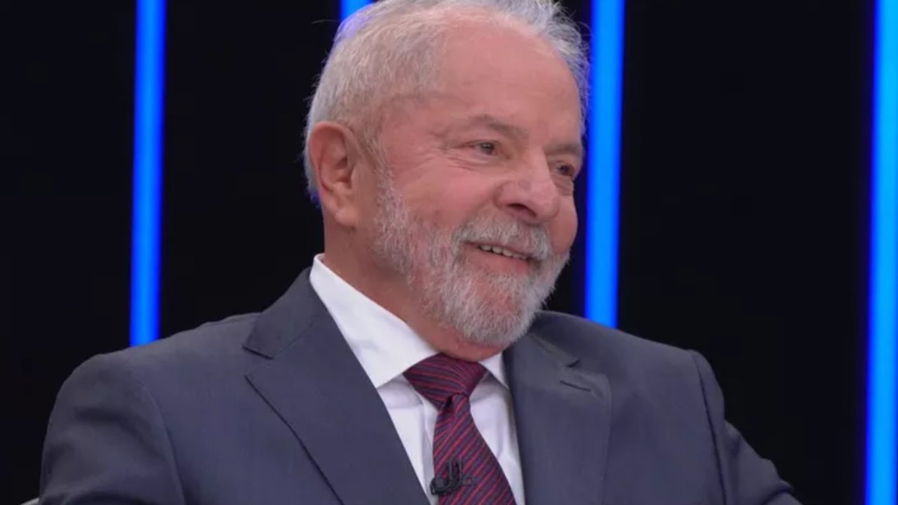 Lula anuncia cinco ministros do futuro governo