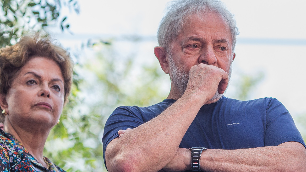 Pela primeira vez desde redemocratização, candidatos à prefeitura do PT não são eleitos nas capitais