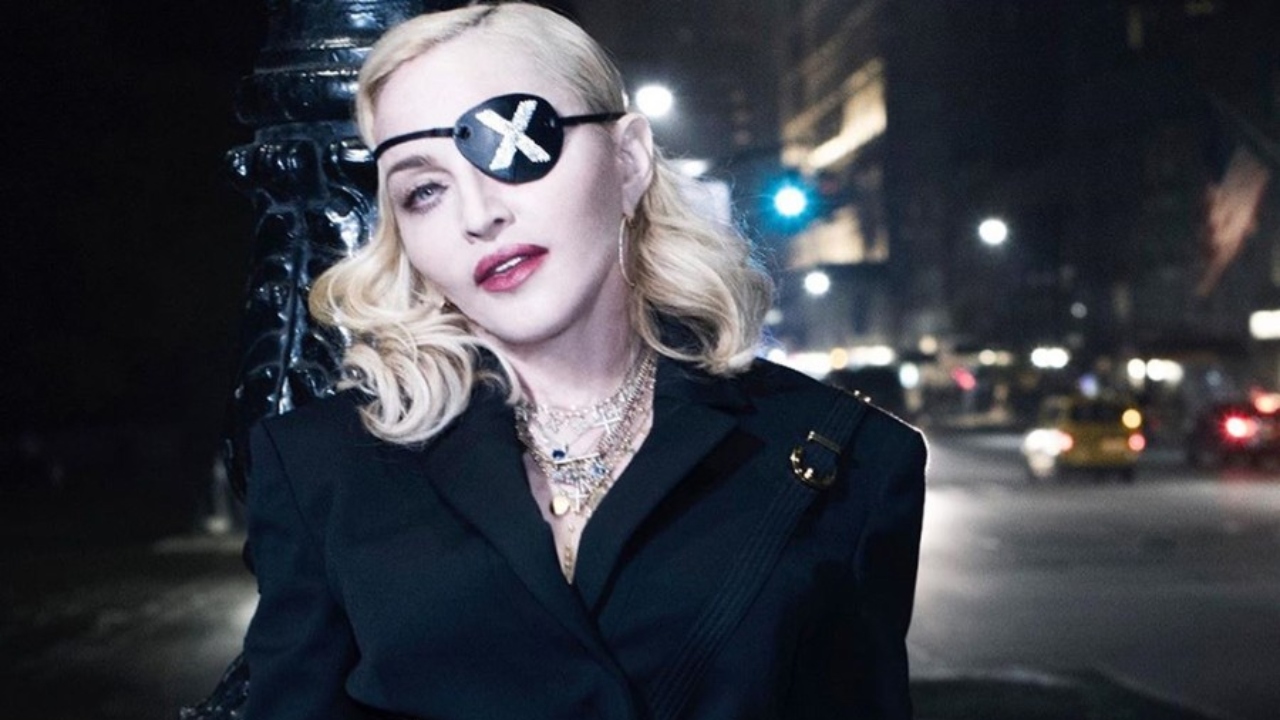 Madonna rebate internauta: ‘Únicos criminosos que estou vendo agora vêm da polícia’