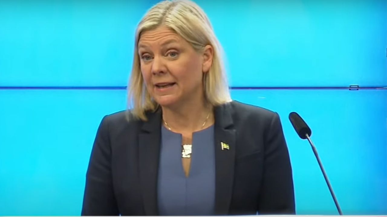 Primeira-ministra sueca deixa o cargo apenas 8 horas depois de eleição