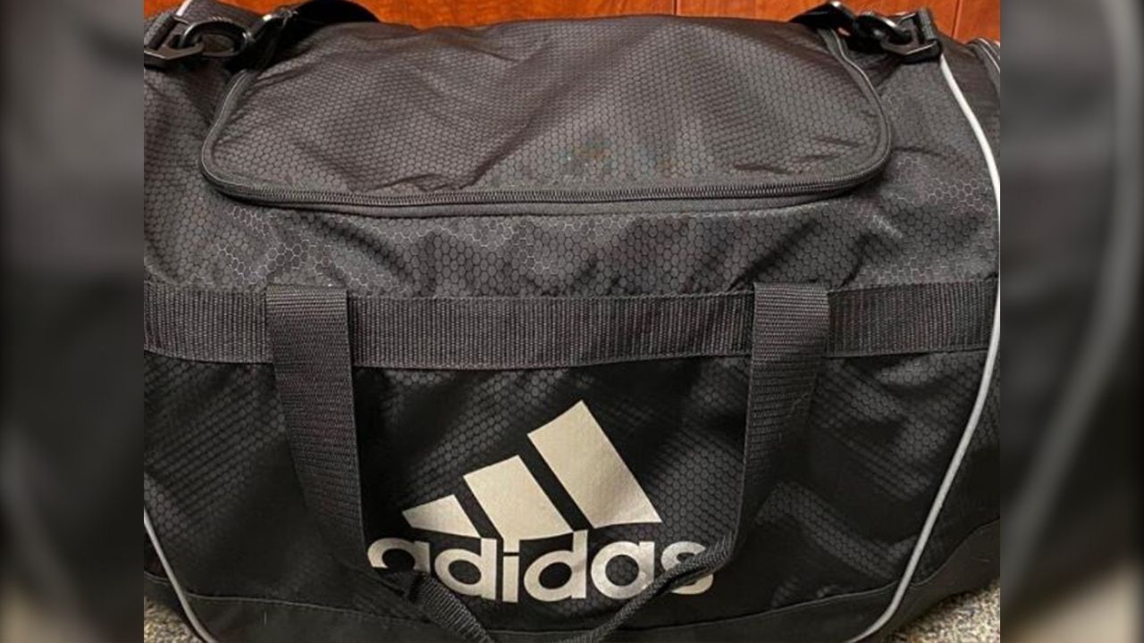 Após denúncia, esquadrão antibombas se surpreende com conteúdo em mala