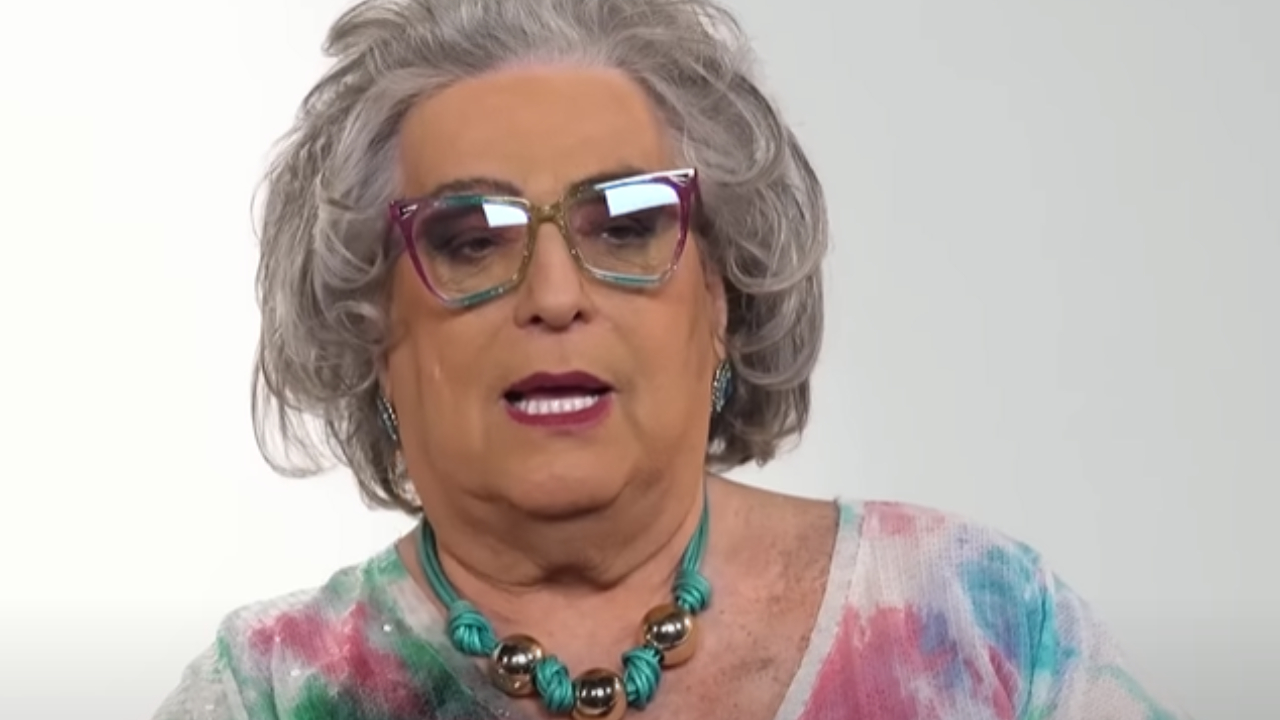 “Eu me considero trans”, declara Mamma Bruschetta