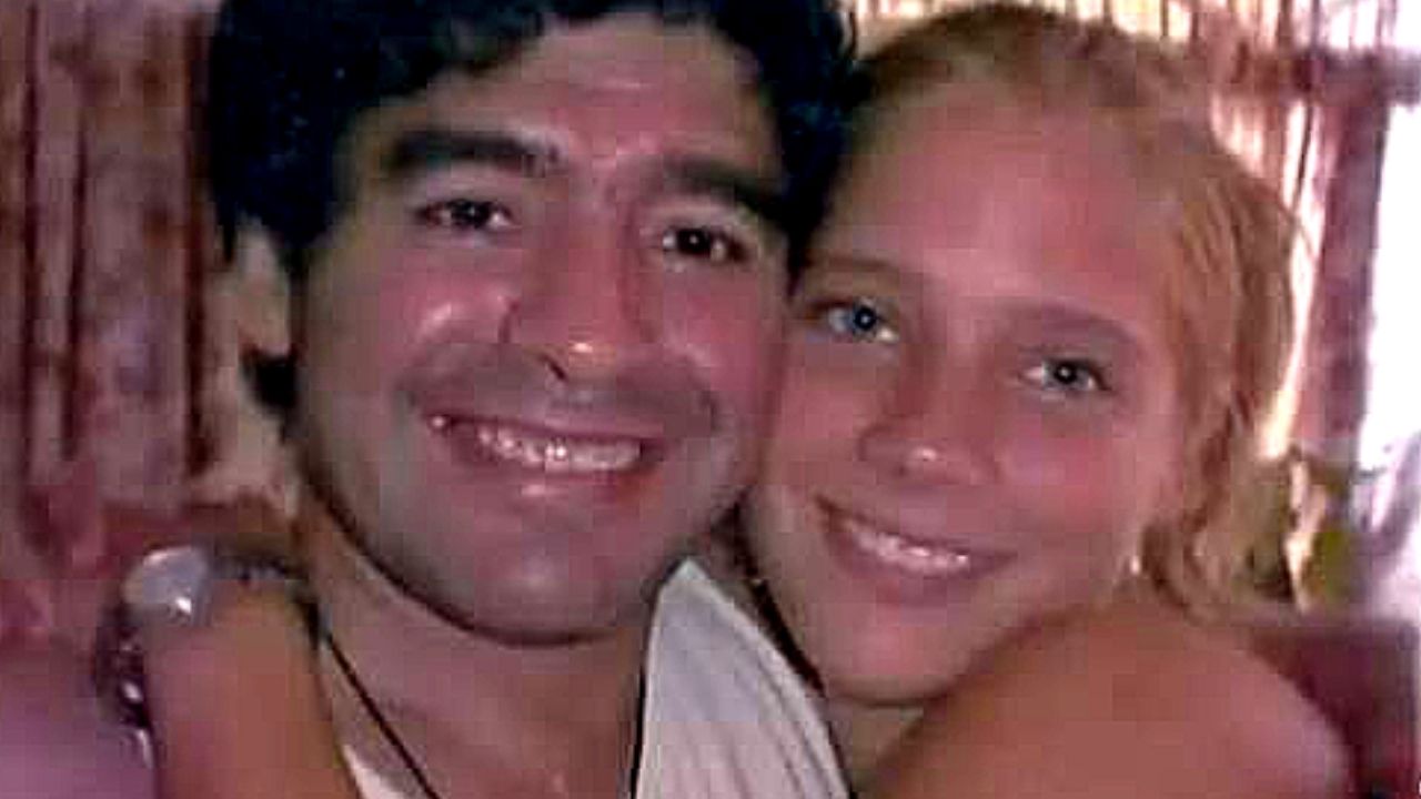 Ex-namorada cubana de Maradona revela abusos: ‘Me estuprou enquanto a minha mãe chorava atrás da porta’