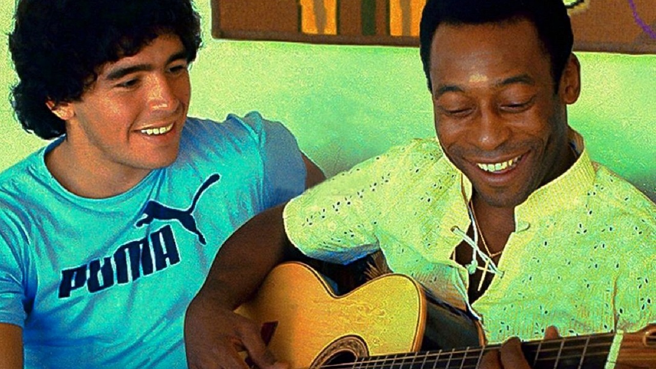 Em nova homenagem, Pelé se despede de Maradona: “gênio que encantou o mundo”