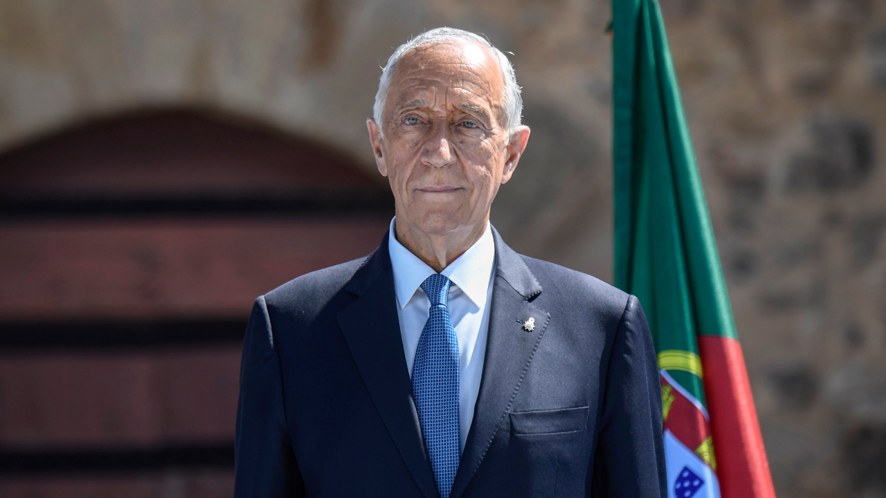 Presidente português veta lei que permitiria eutanásia