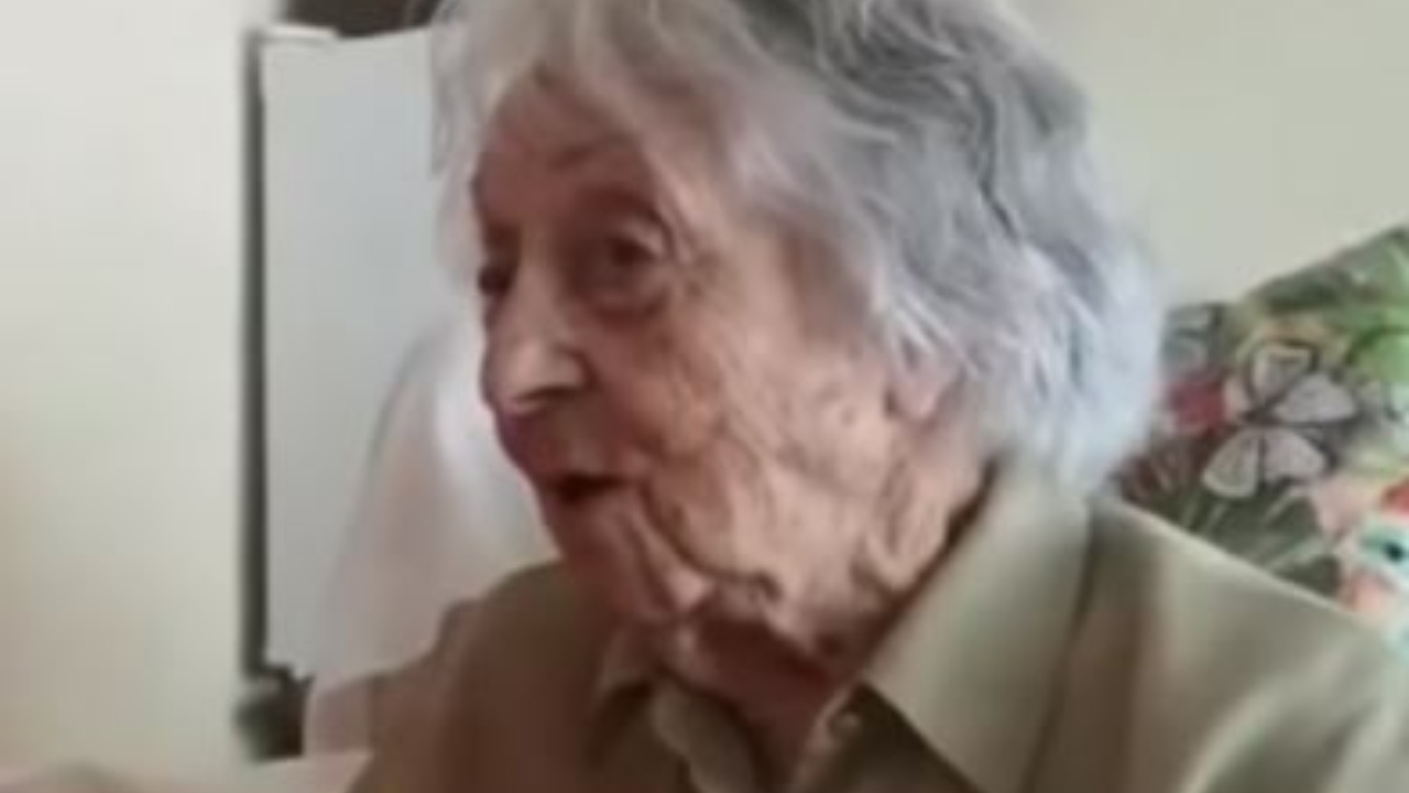 Mulher reconhecida como “pessoa mais velha do mundo” completa 116 anos