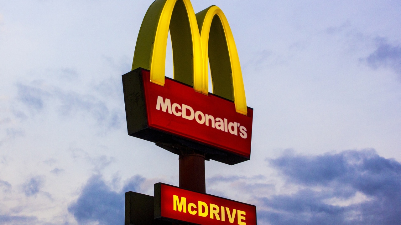 EUA: Operador de franquia do McDonald’s violou leis de trabalho infantil