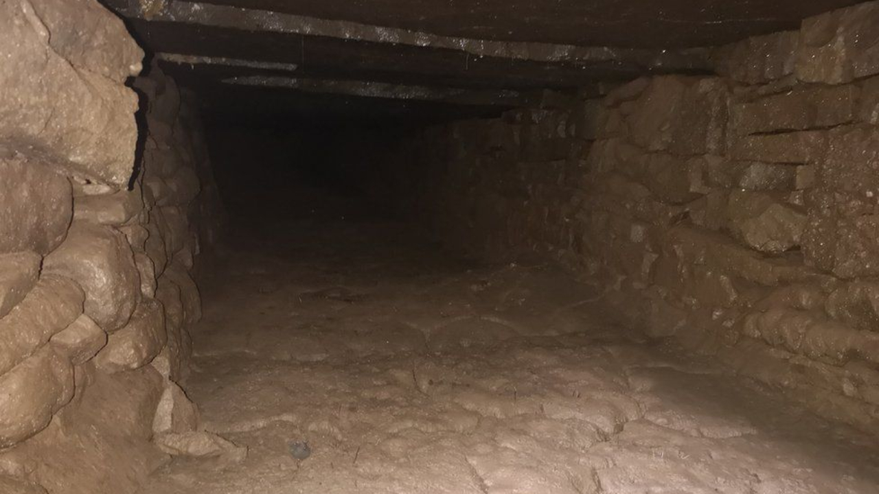 Túnel medieval até então desconhecido é encontrado por acaso no País de Gales