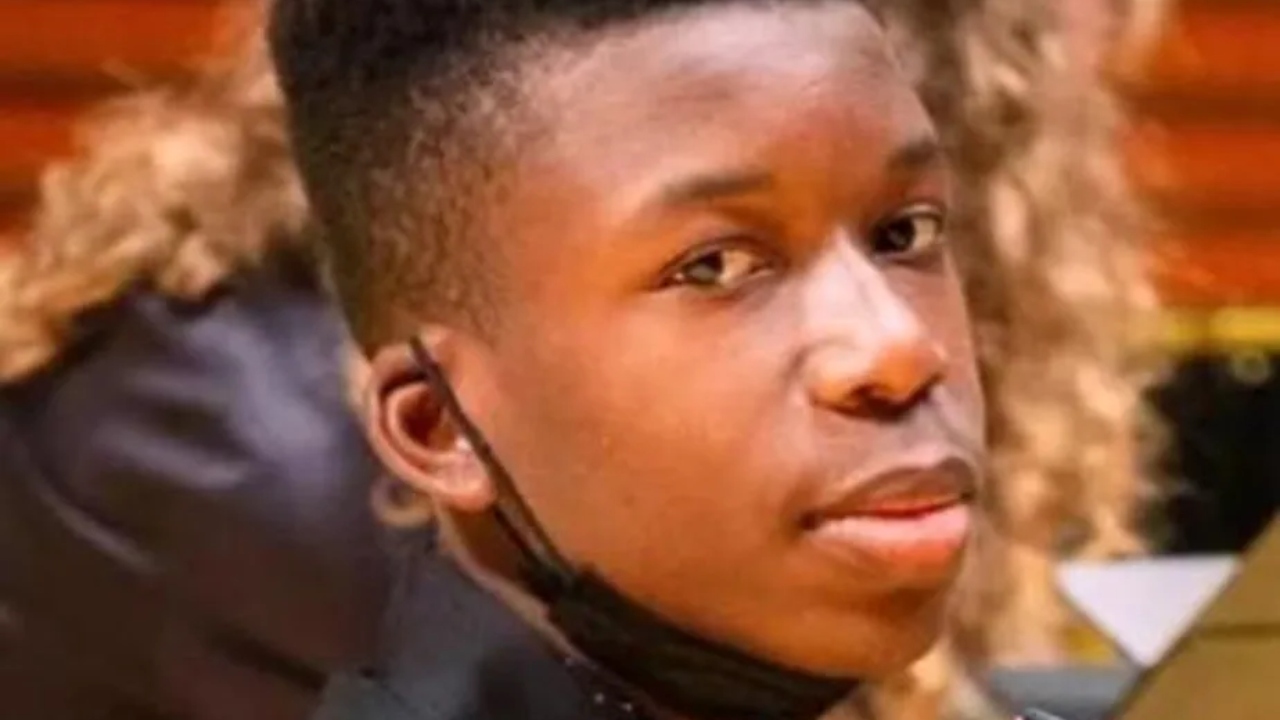 Nos EUA, adolescente negro é baleado após tocar campainha errada
