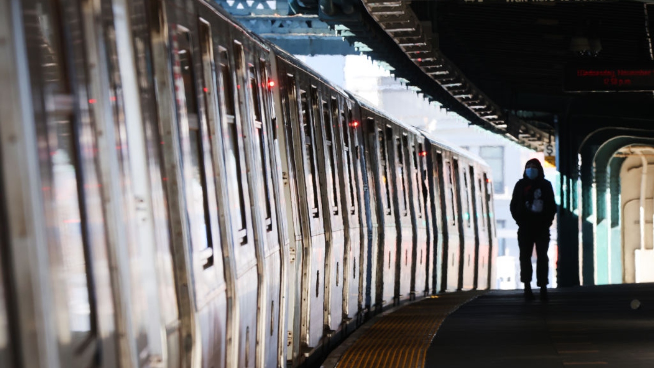 Estudo indica que estações de metrô próximas a rios são mais poluídas