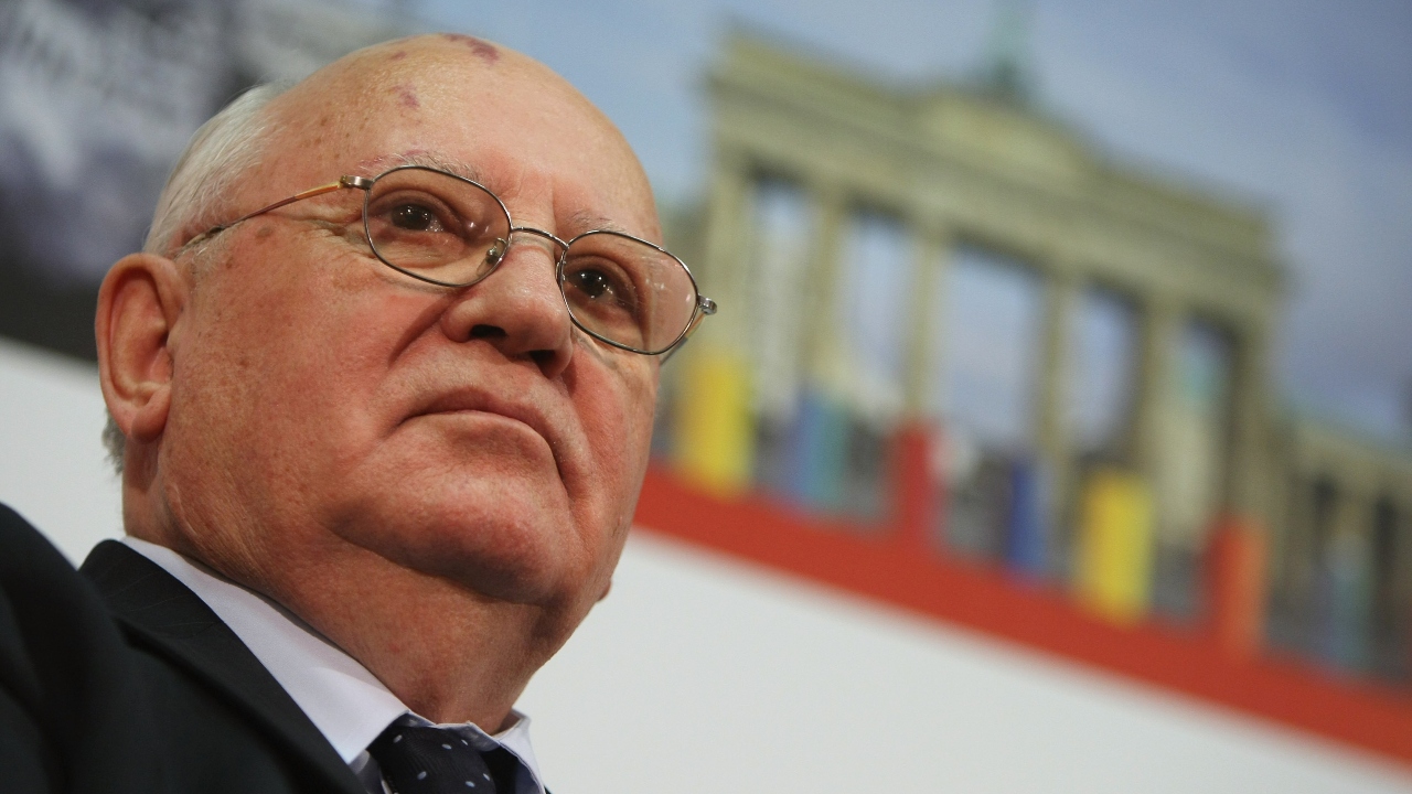 Gorbachev já havia pedido para derrubar o muro de Berlim dois anos antes