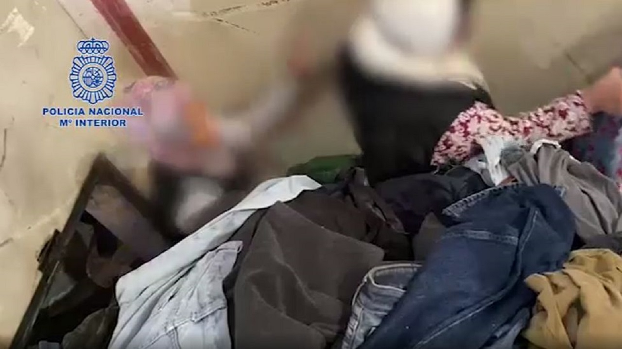 Polícia espanhola invade armazém e resgata 21 migrantes que vivam sob trabalho forçado