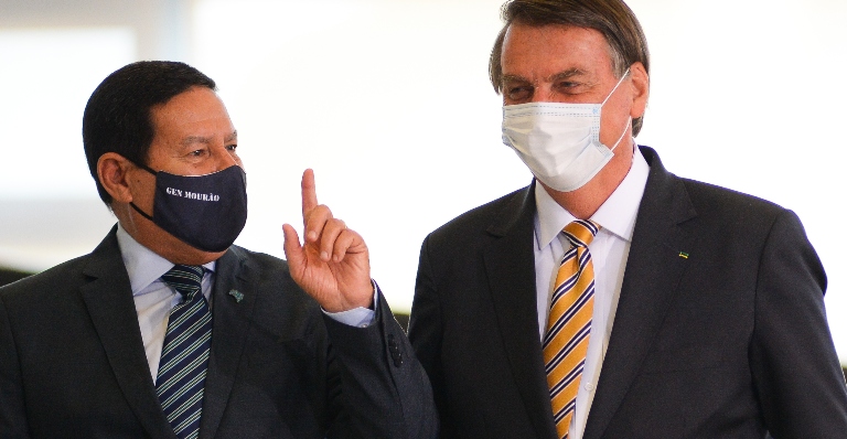 O que acontece se Mourão renunciar ?