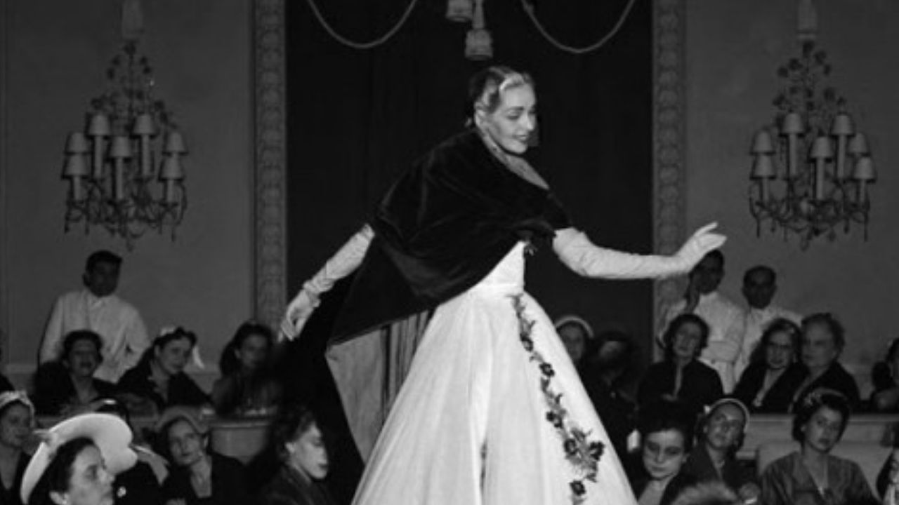 Desfiles de moda: Criados para estimular o desejo em homens e mulheres
