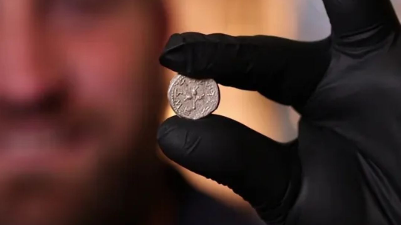 Moeda judaica ligada a revolta de quase 2 mil anos é descoberta em Israel
