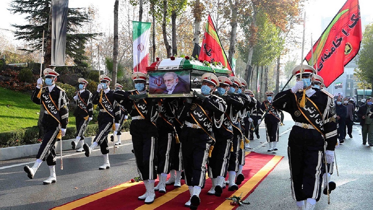 Militar iraniano afirma que físico foi morto por metralhadora guiada por satélite — e acusa Israel